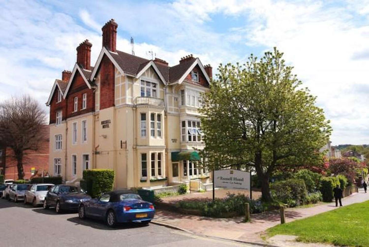 Russell Hotel 2025
