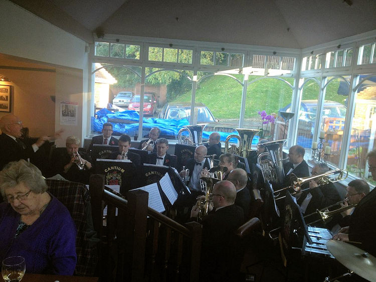 White Hart Remembrance Day lunch 2014