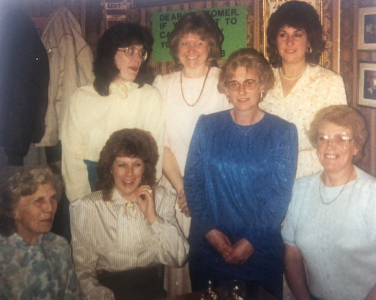 Buffalos Head ladies darts 1990s