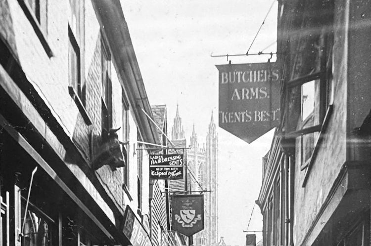 Butcher's Arms 1935