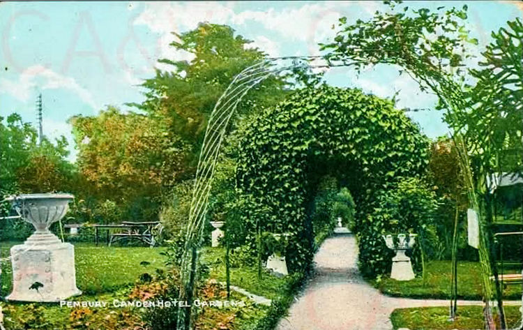 Camden Hotel garden 1905