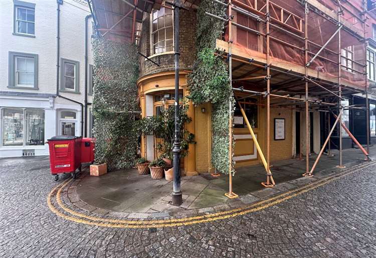 Dukes Bar and Bistro 2025