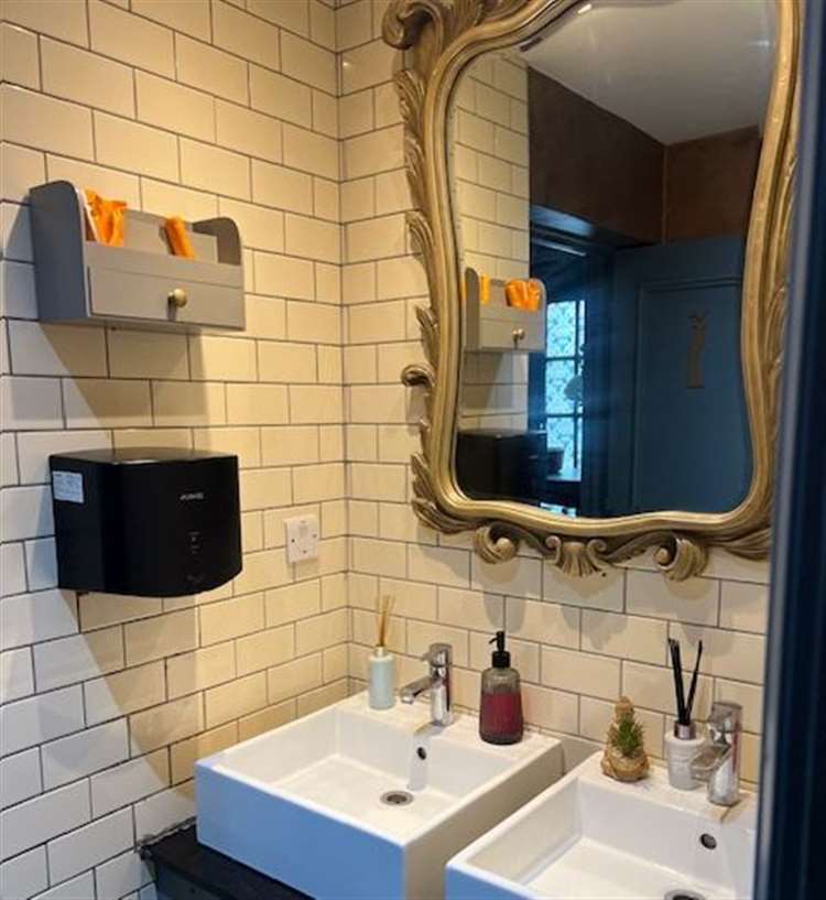 Four fathoms ladies 2025