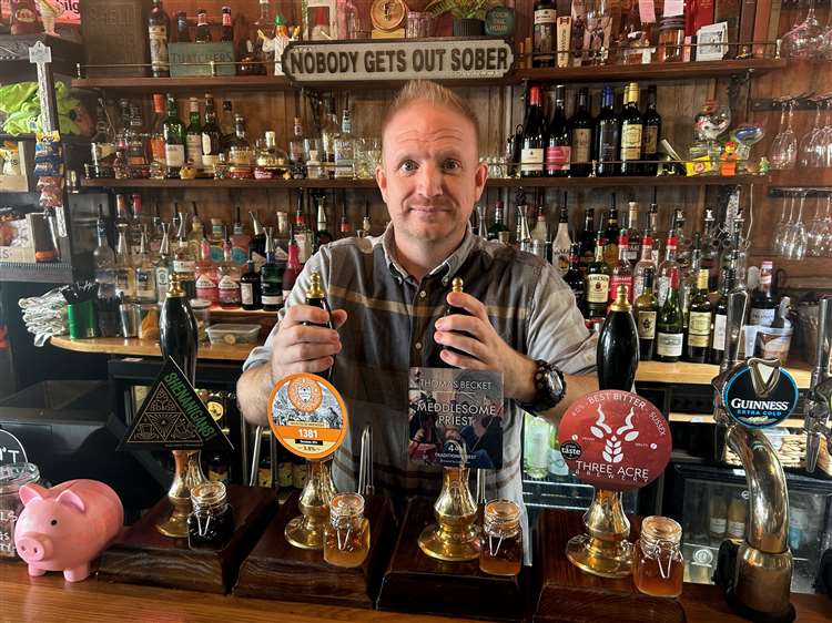 Thomas Becket bar 2025