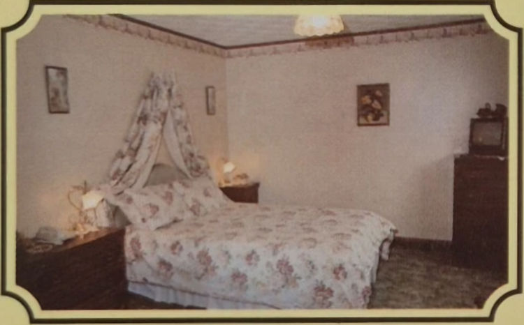 Who'd a Thought It bedroom 1985