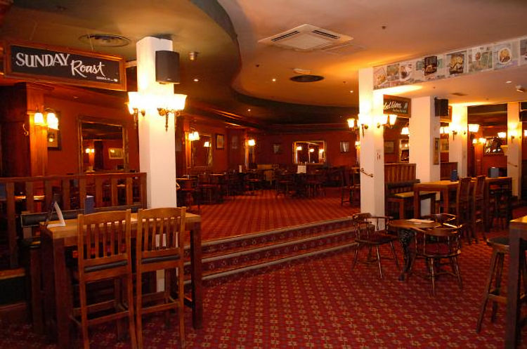 Black Cat inside 2015