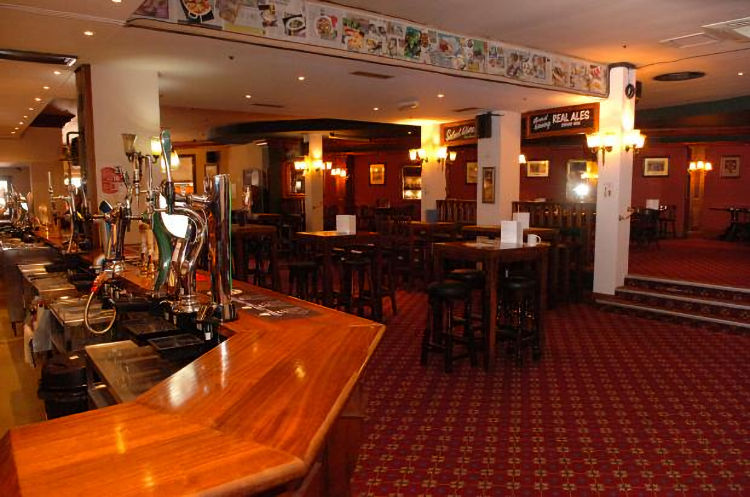 Black Cat inside 2015