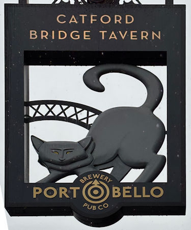 Catford Bridge Tavern sign 2025