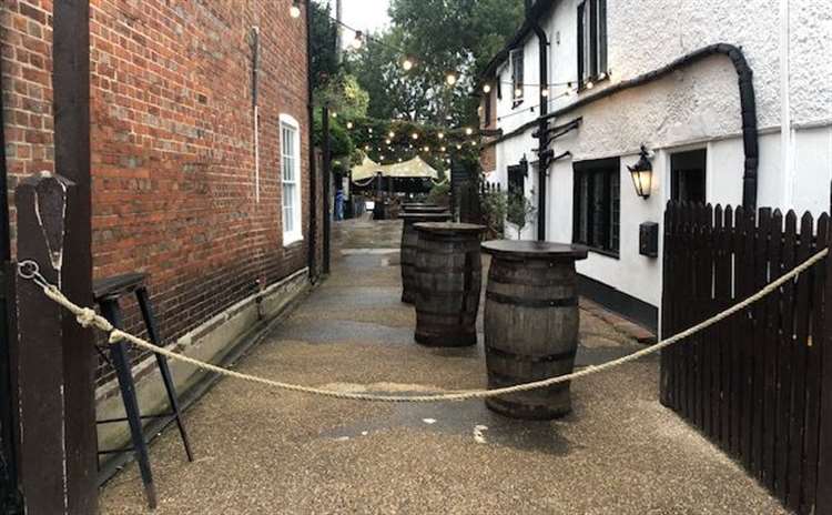 Five Pointed Star passage 2025