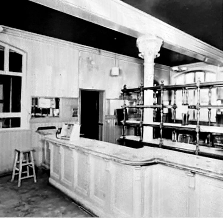 Fountain inside 1977