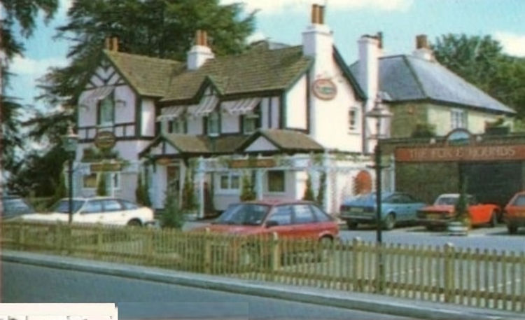 Fox and Hounds 1986