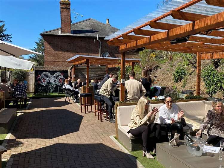 Old Coach and Horses garden