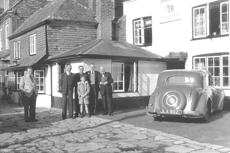 Red Lion 1957