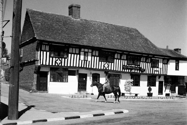 Abbots Fireside 1949
