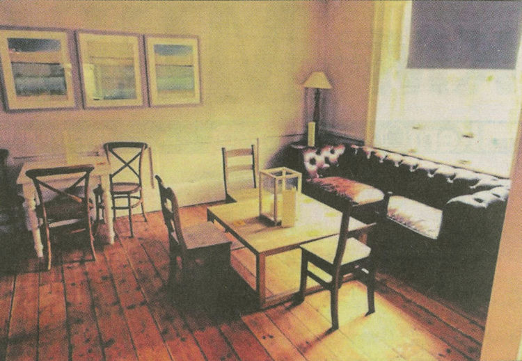 Blue Pigeon inside 2023