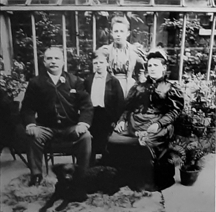 Charles Henry Perry & his family 1897