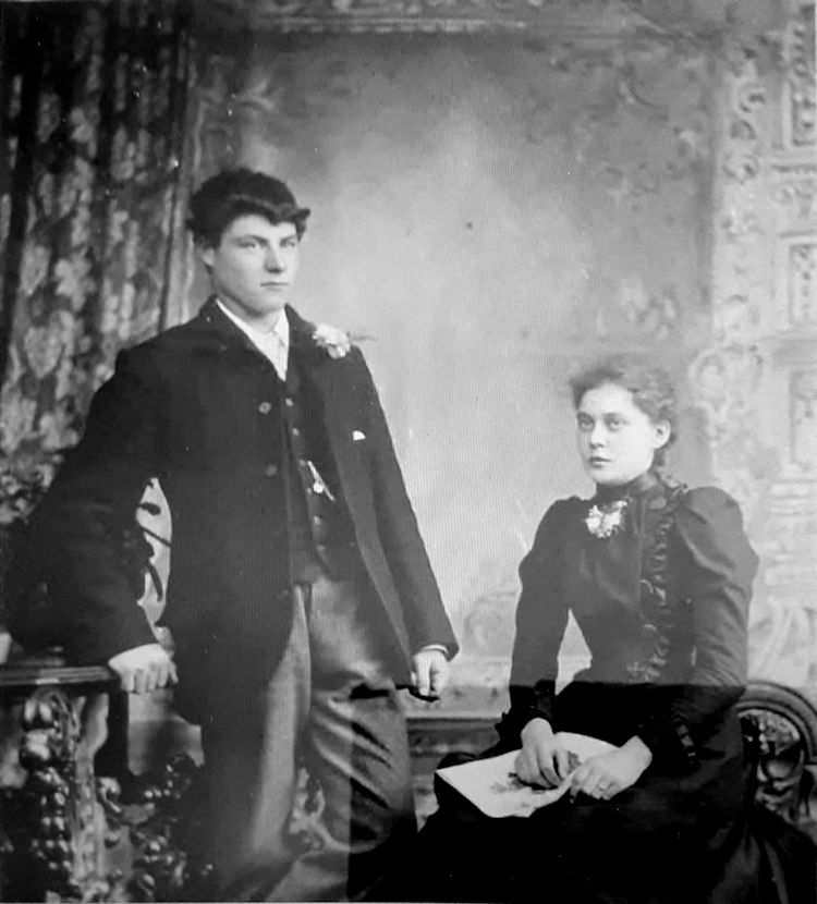 Endeavour licensees 1921
