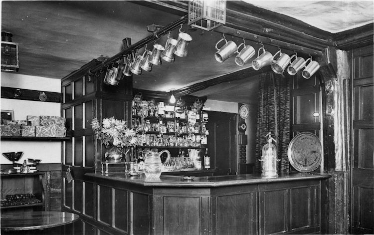 George and Dragon lounge bar