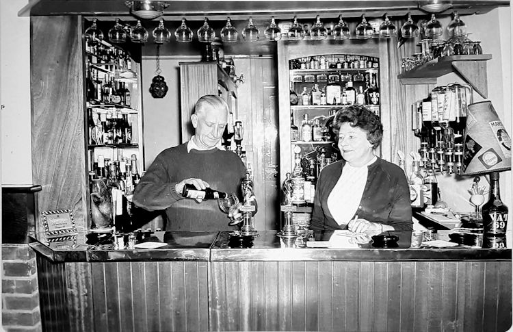 Maypole George & Kit Jarrett 1964