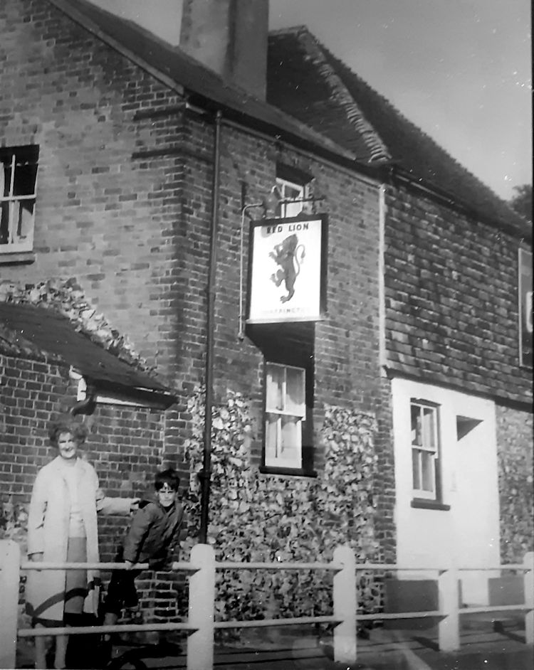 Red Lion 1972