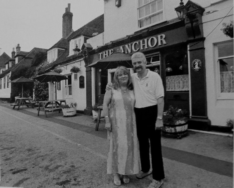 Anchor licensees 2000