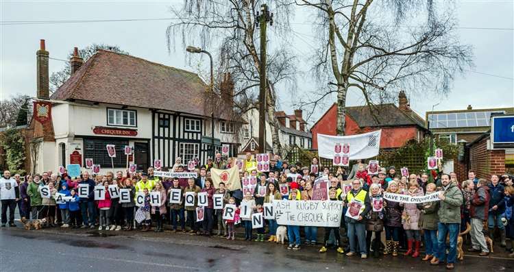 Chequers supporters 2016