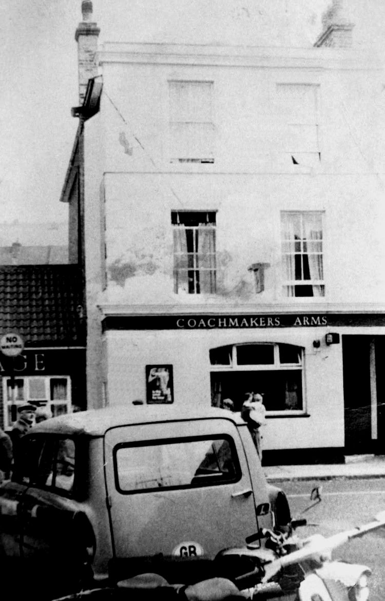 Coach Makers Arms