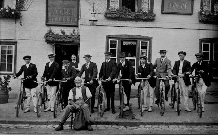 Kings Arms 1911