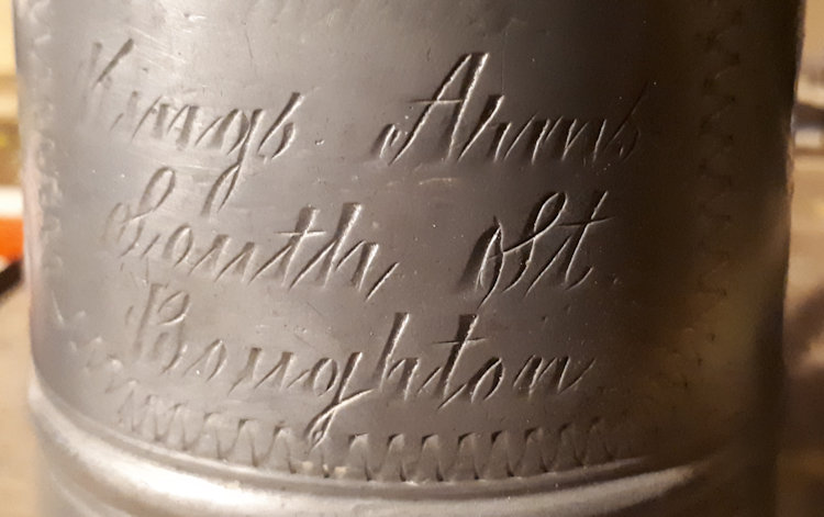 Kings arms pewter mug