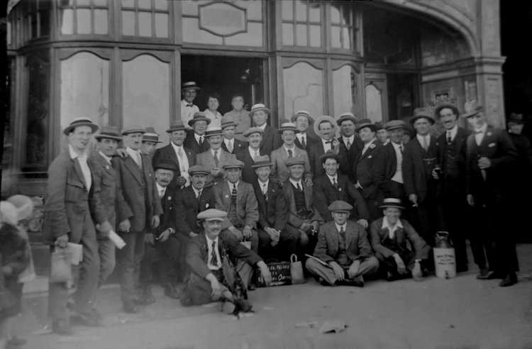 Queen's Head 1913