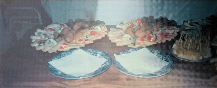 White Horse buffet 1984