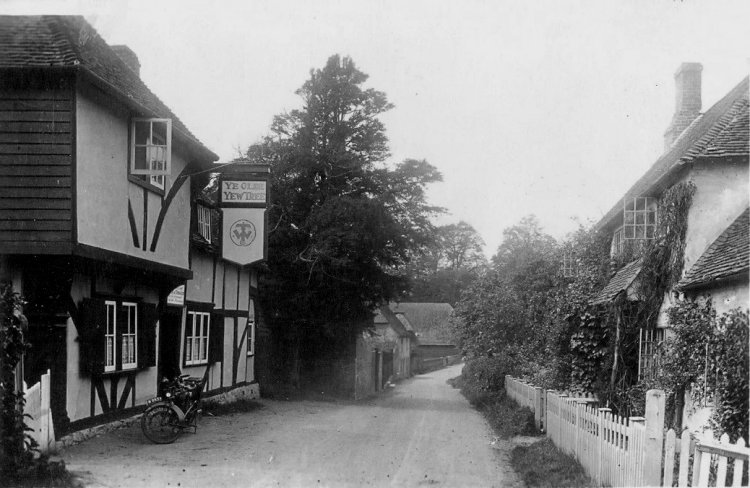 Ye Olds Yew Tree 1934
