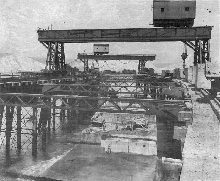 brakewater Crane 1895