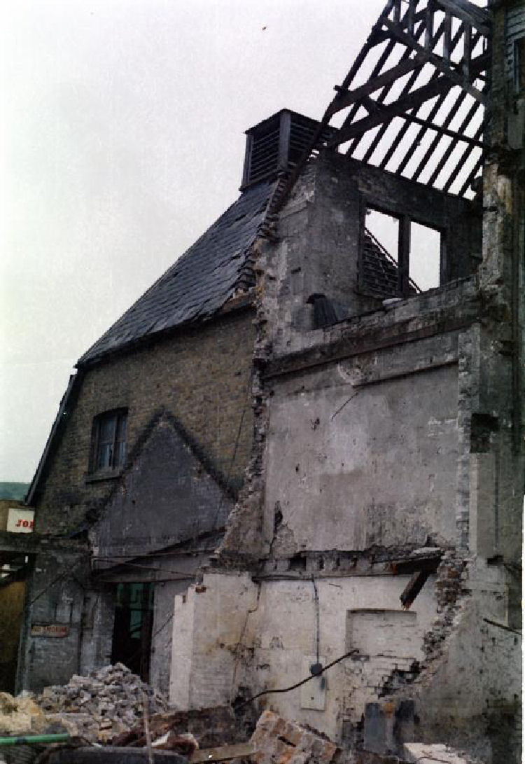Kingsford Brewery demolition 1983