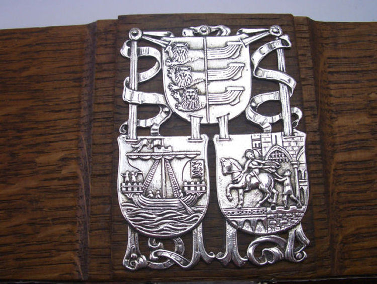 Leney Freedom Box Crest