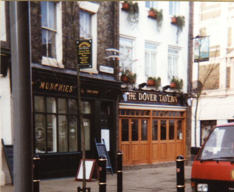 Dover Tavern December 1994