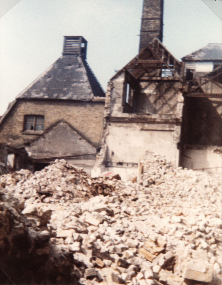 Kingsford Brewery demolition 1983