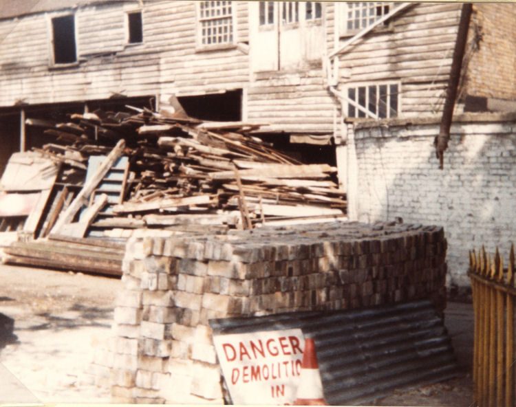 Kingsford Brewery demolition 1983
