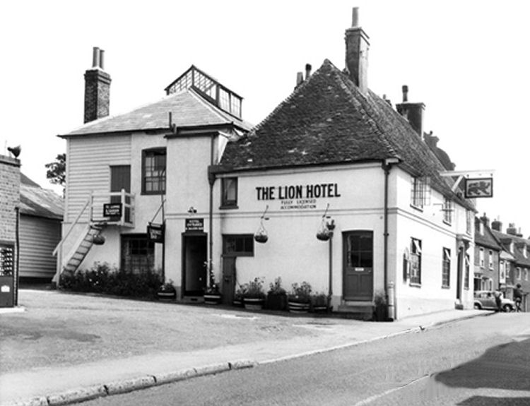 Lion Hotel in Ash, 1955