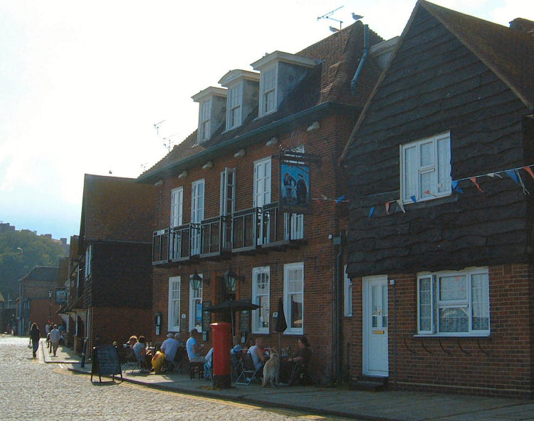 MARINER Pubs of Folkestone