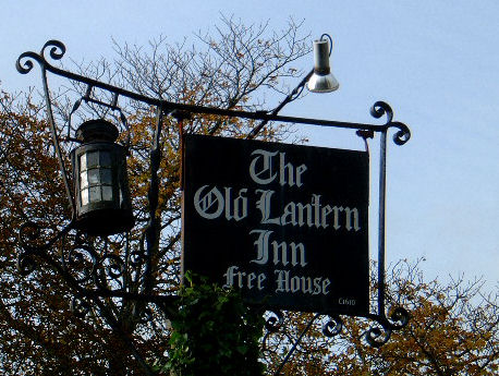 Old Lantern Inn sign, Martin 2006