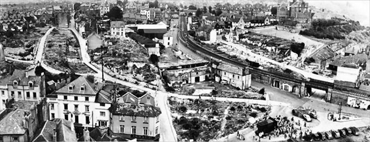 Pavilion Shades, Tram Road