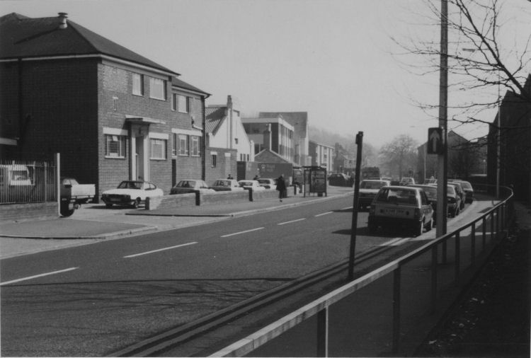 Post Office Club, 1990