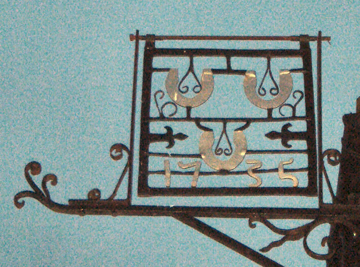 Three Horse Shoes sign at Mongeham