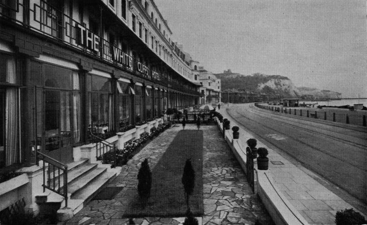 White Cliffs Hotel