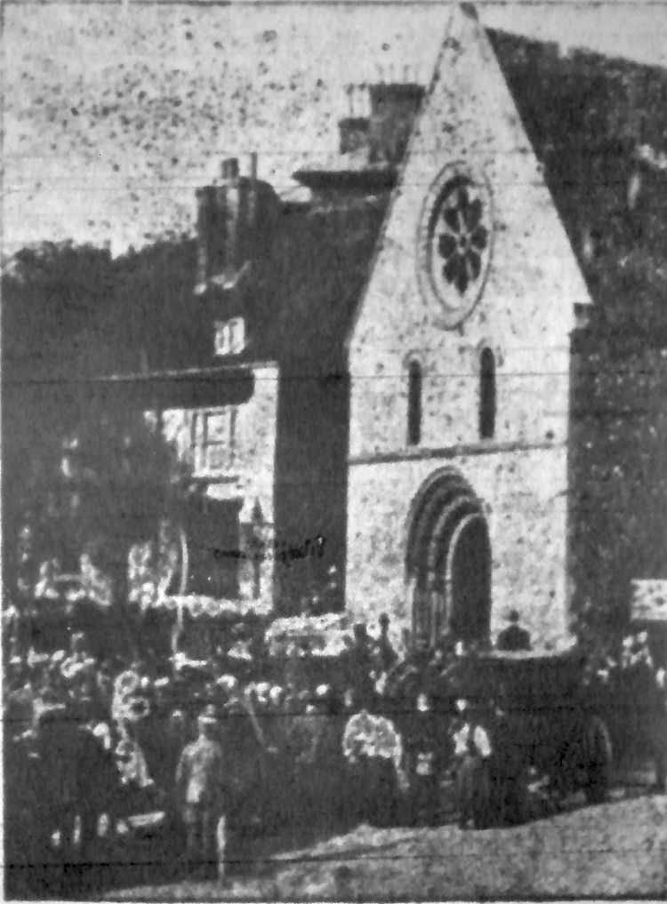 St. James's Church and White Horse 1907