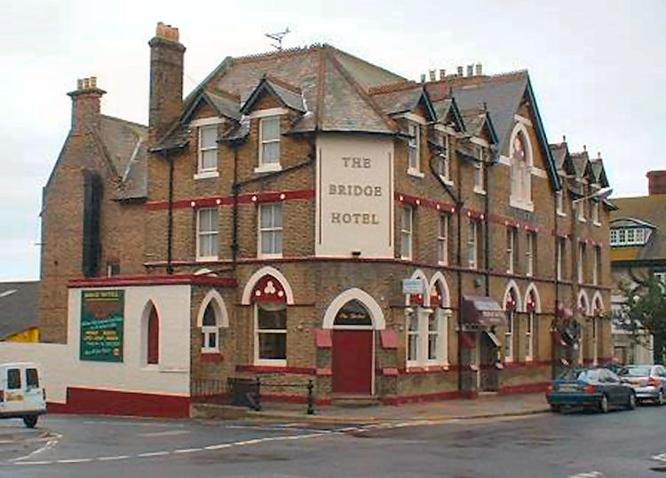 Bridge Hotel