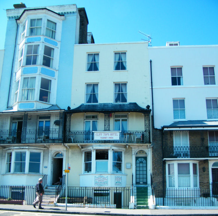 Cliff Tops Hotel