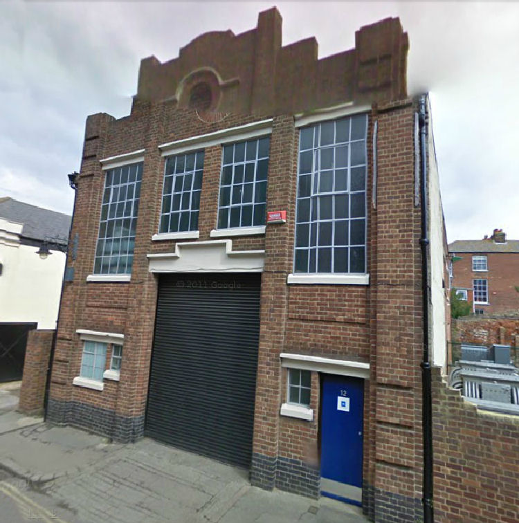 12 Beercart Lane vicinity of the George and Hoy