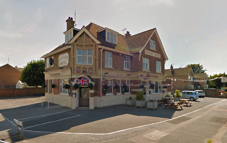 HUSSAR HOTEL Pub Of Garlinge HUSSAR HOTEL Pub Of Garlinge